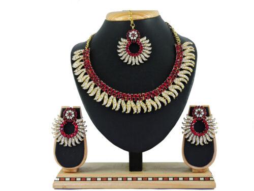 Generic Women’s Alloy Necklace set (Maroon)