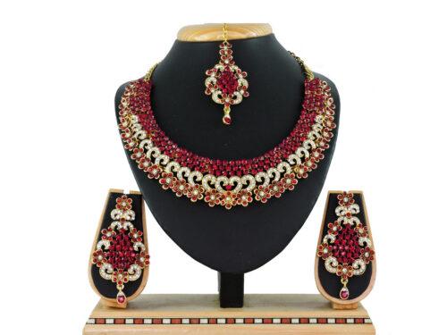 Generic Women’s Alloy Necklace set (Maroon)