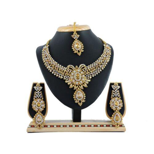 Generic Women’s Alloy Necklace set (Gold)