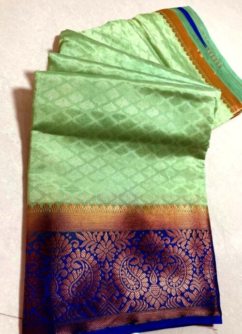 Women’s Kanjivaram Silk Saree With Unstitched Blouse Piece (Light Green, 5-6 Mtrs)