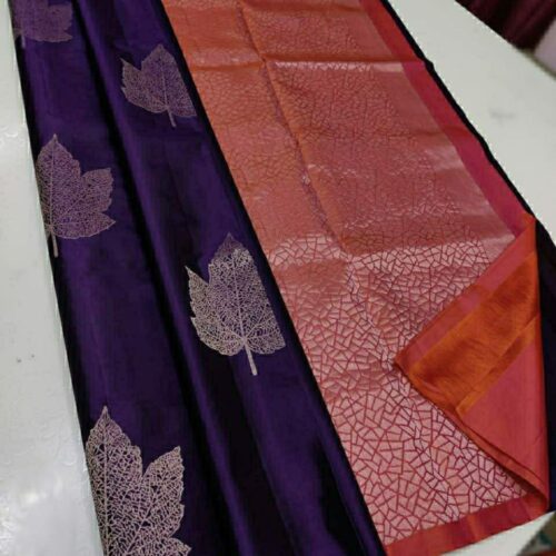 Women’s Borderless Kanjivaram Silk Sarees With Unstitched Blouse (Dark Purple)