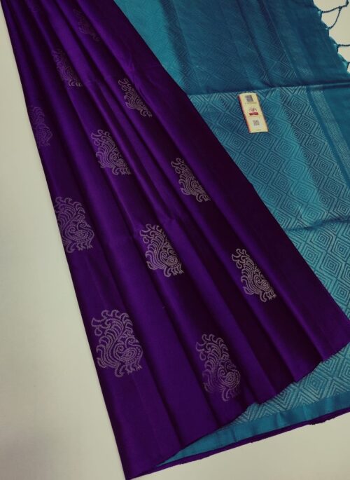 Women’s Borderless Kanjivaram Silk Sarees With Unstitched Blouse (Purple)